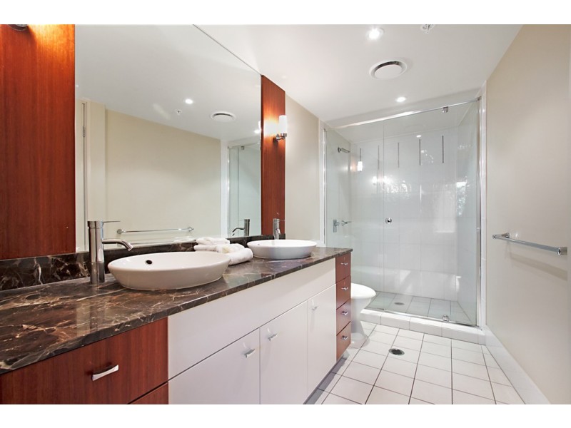 Unit 2074 ‘Chevron Renaissance’ 23 Ferny Ave, Surfers Paradise QLD 4217