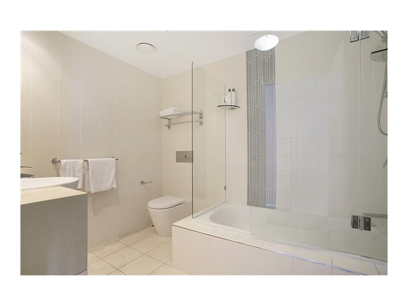 1402/3018 Surfers Paradise Boulevard, Surfers Paradise QLD 4217