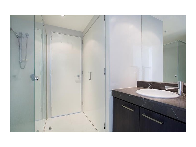 2105/4 Wahroonga Place, Surfers Paradise QLD 4217