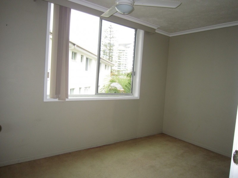 9/10 Aubrey Street, Surfers Paradise QLD 4217