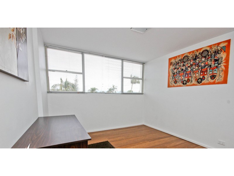 24/30 Watson Esplanade, Surfers Paradise QLD 4217