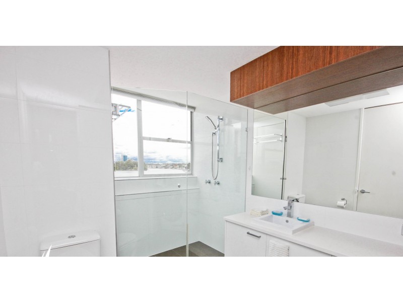 24/30 Watson Esplanade, Surfers Paradise QLD 4217