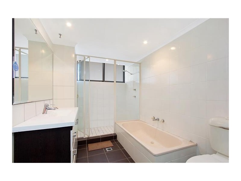3A/5 Clifford Street, Surfers Paradise QLD 4217