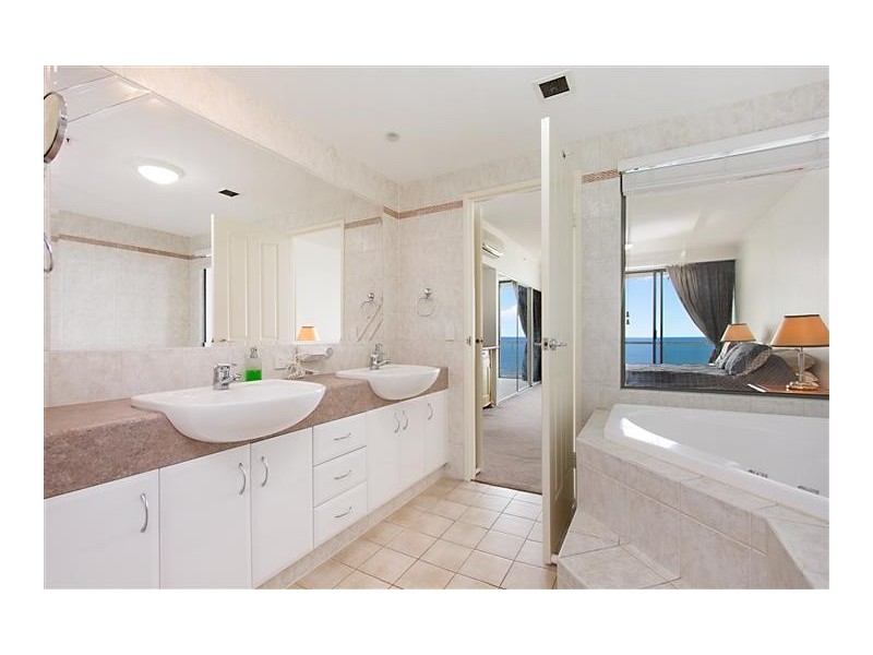 3201/3400 Gold Coast Highway, Surfers Paradise QLD 4217