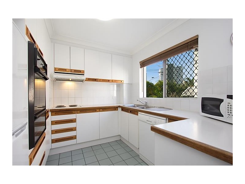 1/37 Peninsular Drive, Surfers Paradise QLD 4217