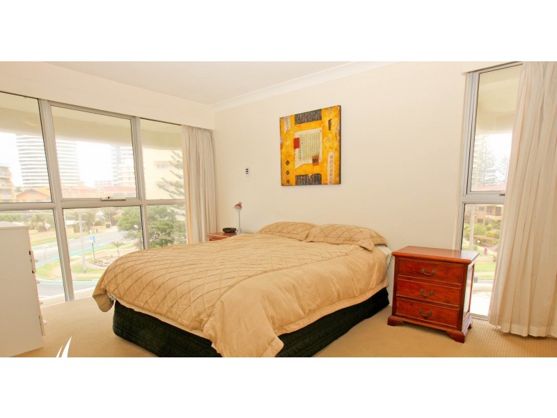 6/67 Broadbeach Boulevard, Broadbeach QLD 4218