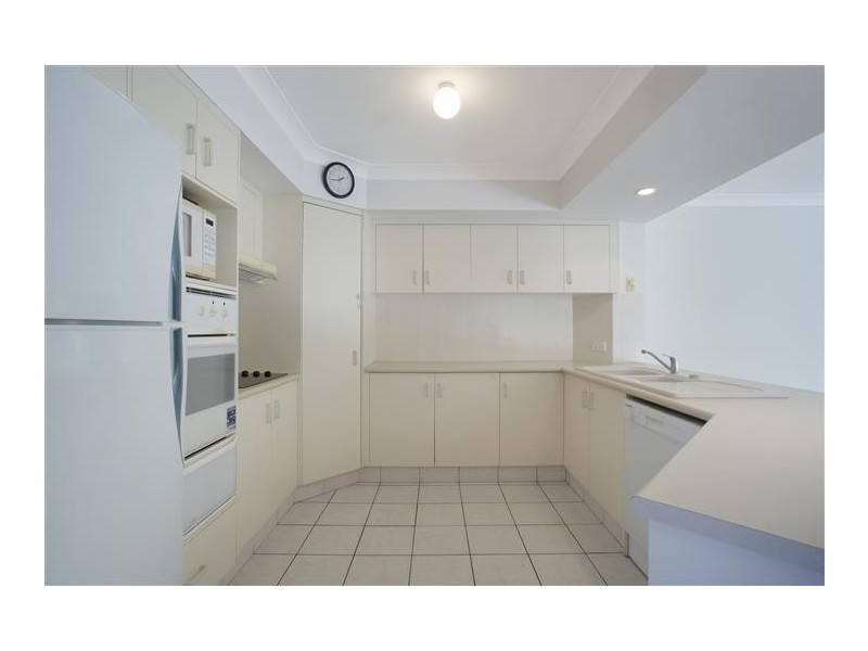 37/88 Cotlew Street, Southport QLD 4215