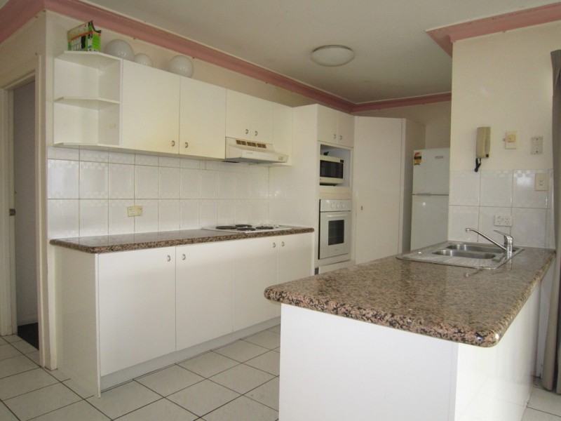 8/55-56 Pardise Island, Surfers Paradise QLD 4217