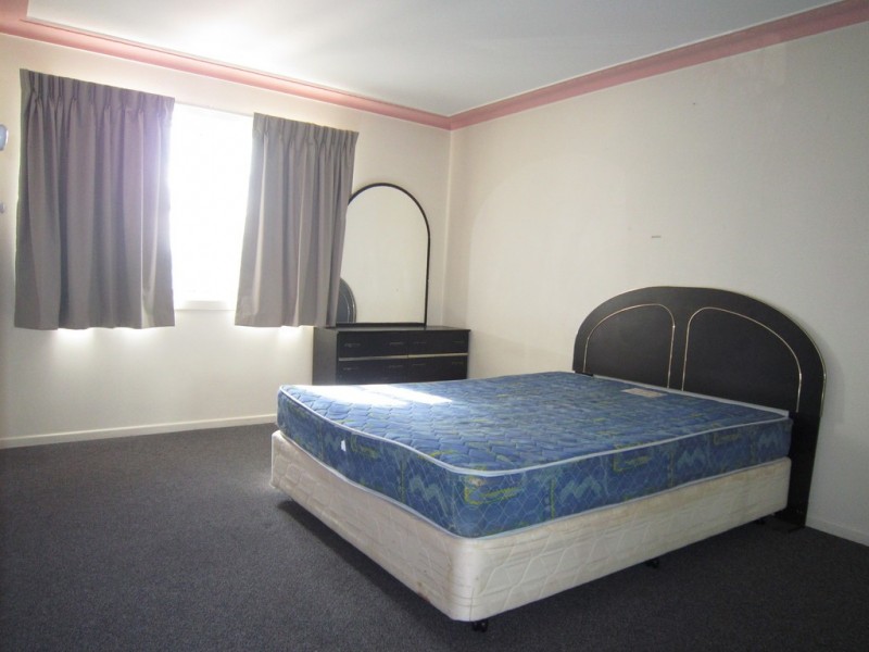 8/55-56 Pardise Island, Surfers Paradise QLD 4217