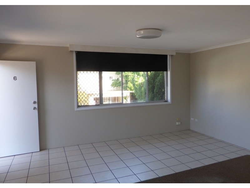 260 Stanhill Drive, Surfers Paradise QLD 4217