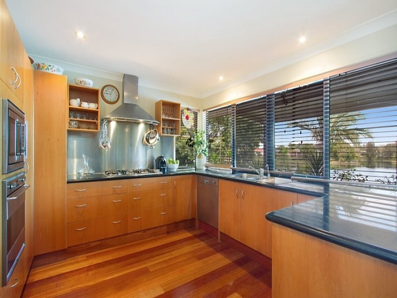 76 Wild Duck Drive, Mermaid Waters QLD 4218