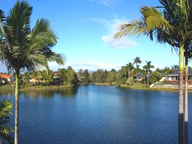 76 Wild Duck Drive, Mermaid Waters QLD 4218