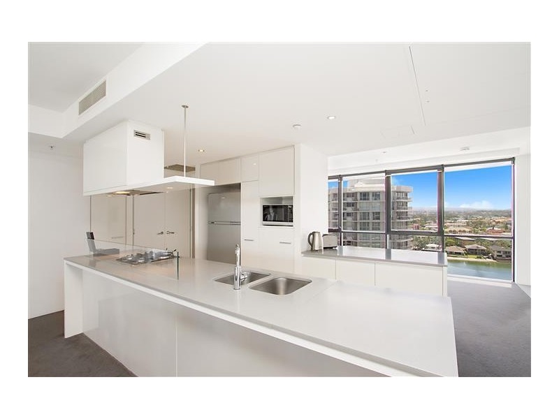 9 Ferny Avenue, Surfers Paradise QLD 4217