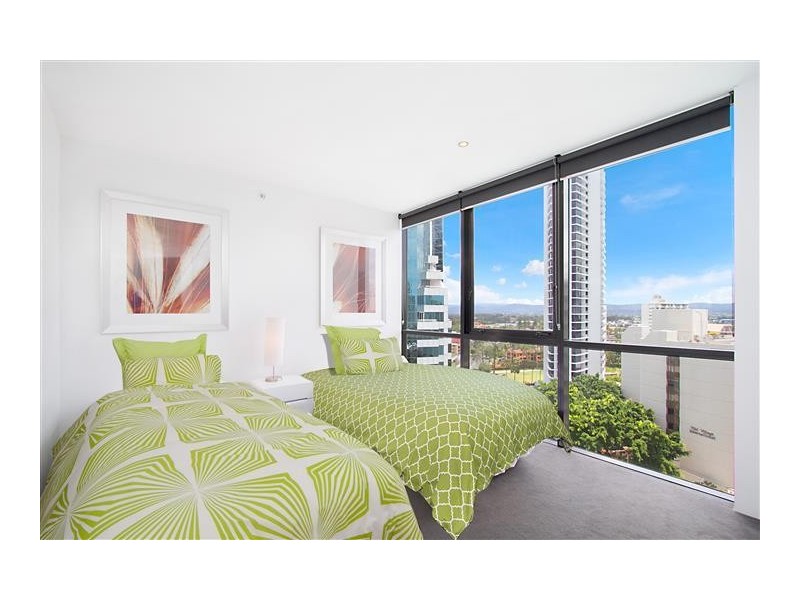 9 Ferny Avenue, Surfers Paradise QLD 4217