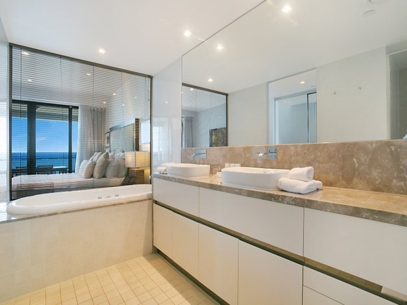 1004/4-14 The Esplanade, Surfers Paradise QLD 4217