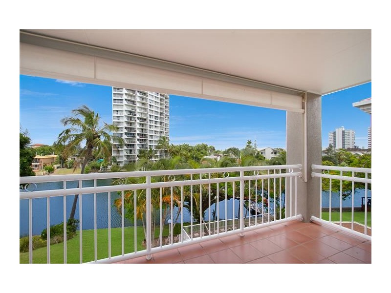 15/15-17 Paradise Island, Surfers Paradise QLD 4217