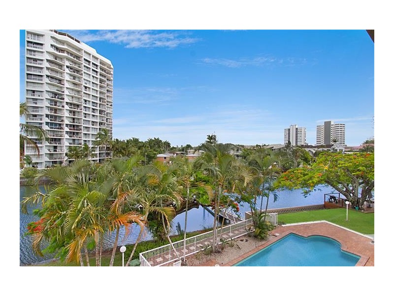 15/15-17 Paradise Island, Surfers Paradise QLD 4217
