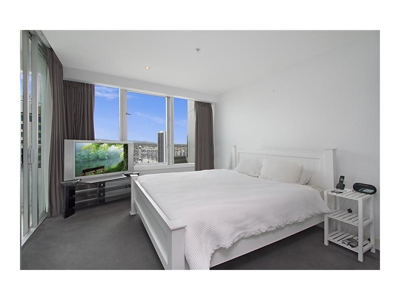 9 Hamilton Avenue, Surfers Paradise QLD 4217