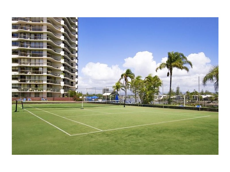 51/2940 Gold Coast Highway, Surfers Paradise QLD 4217