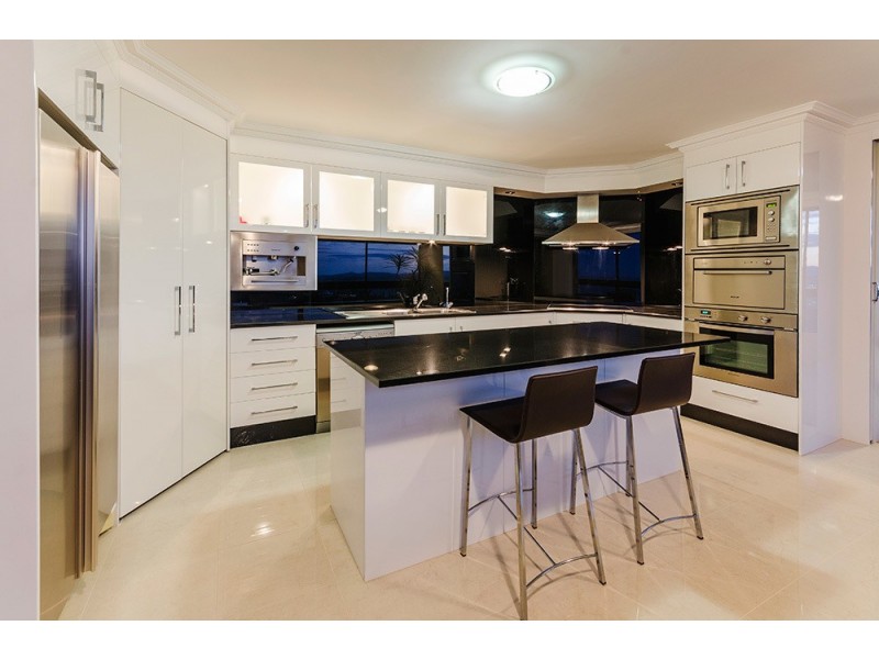 44L/5 Clifford Street, Surfers Paradise QLD 4217