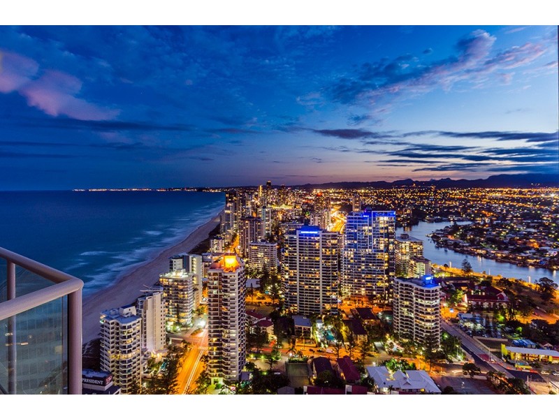 44L/5 Clifford Street, Surfers Paradise QLD 4217