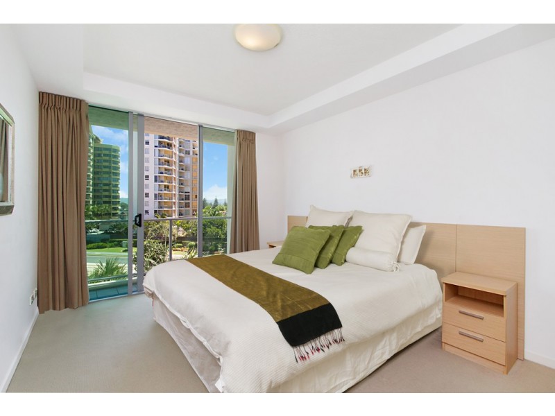 310/18 Fern Street, Surfers Paradise QLD 4217