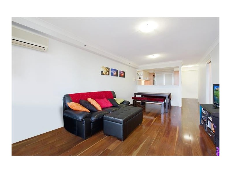 1064/2633 Gold Coast Highway, Broadbeach QLD 4218