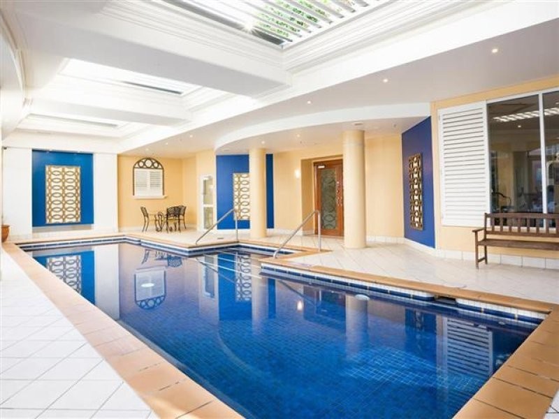 1064/2633 Gold Coast Highway, Broadbeach QLD 4218