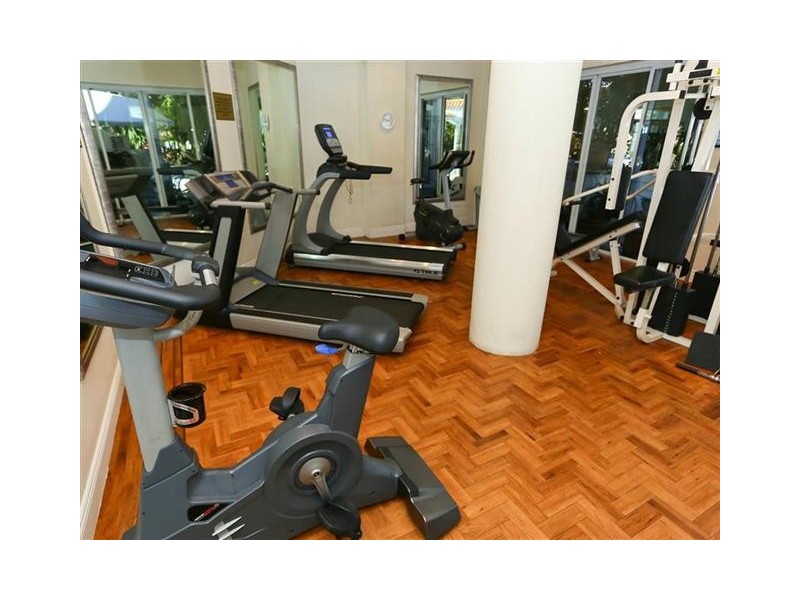 1104/2633 Gold Coast Highway, Broadbeach QLD 4218