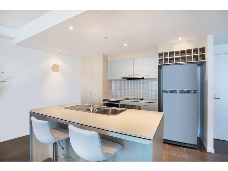 306/18 Fern Street, Surfers Paradise QLD 4217