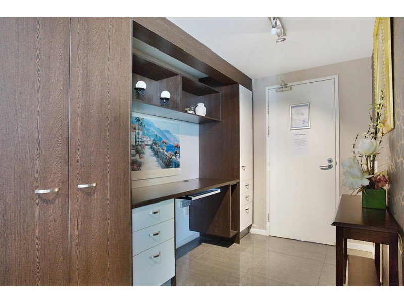 607/18 Fern Street, Surfers Paradise QLD 4217