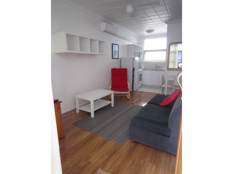 14 Paradise Island, Surfers Paradise QLD 4217