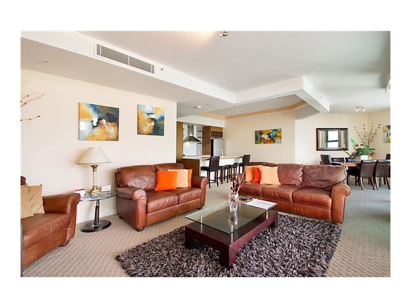 18 Fern Street, Surfers Paradise QLD 4217