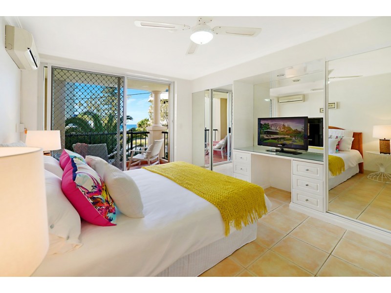 4 Northcliffe Terrace, Surfers Paradise QLD 4217