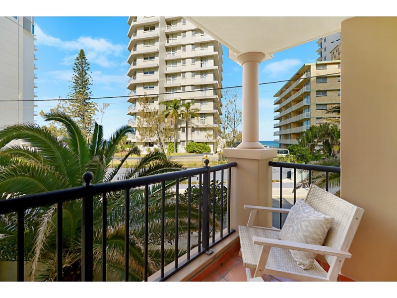 4 Northcliffe Terrace, Surfers Paradise QLD 4217