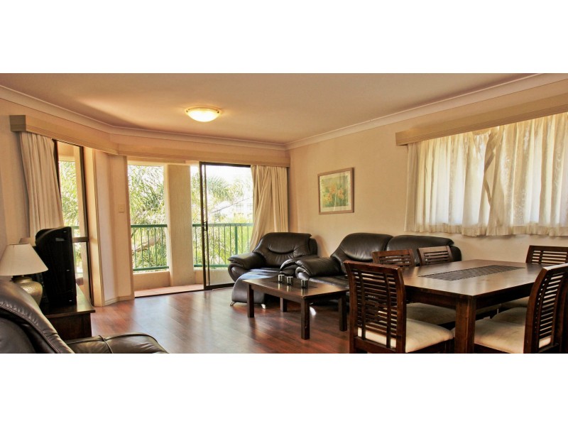 11/5 Old Burleigh Road, Surfers Paradise QLD 4217