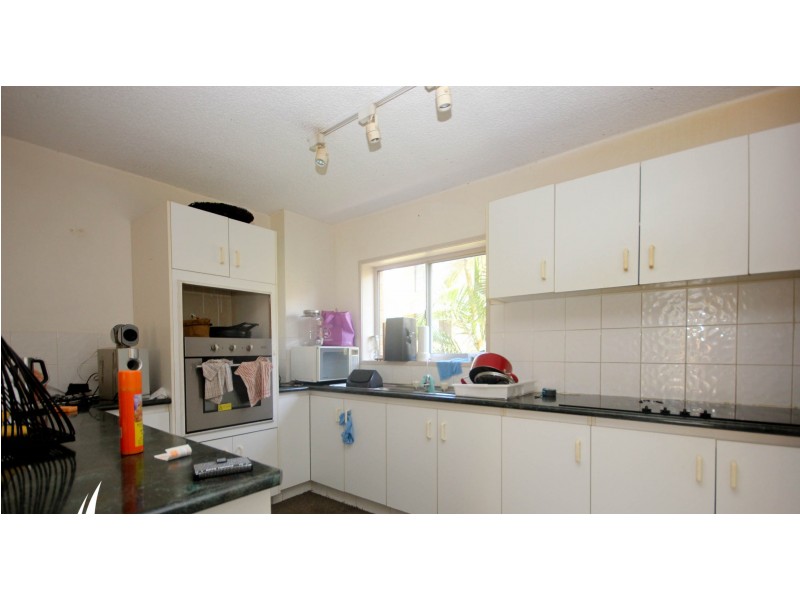 7-18/22 Tarcoola Cresent, Chevron Island QLD 4217