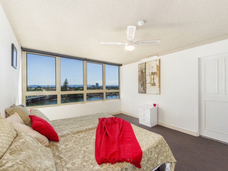 2 Riverview Cres, Surfers Paradise QLD 4217