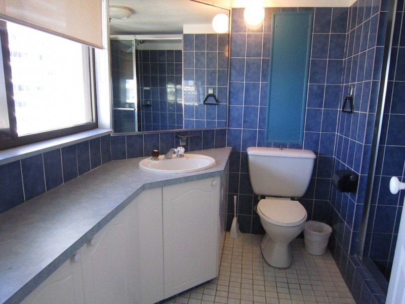 5 Enderley Avenue, Surfers Paradise QLD 4217