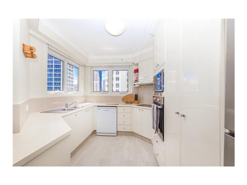 6 View Avenue, Surfers Paradise QLD 4217