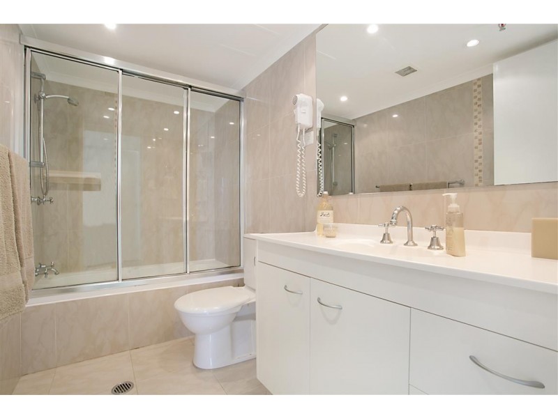 24B/5 Clifford Street, Surfers Paradise QLD 4217