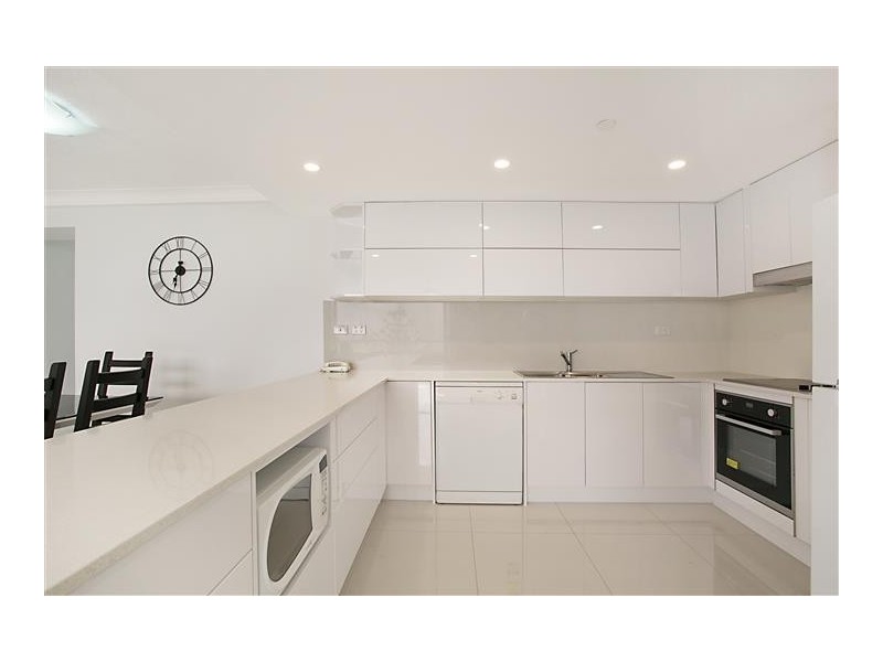 6B/5 Clifford Street, Surfers Paradise QLD 4217