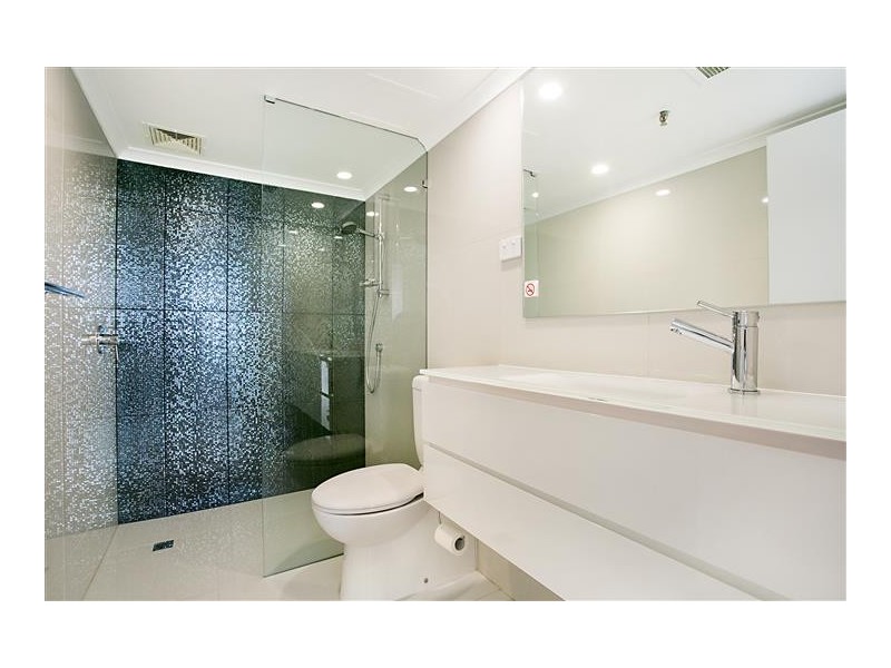 6B/5 Clifford Street, Surfers Paradise QLD 4217