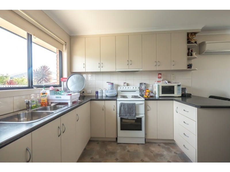 2/2 Roslyn Court, Brighton TAS 7030