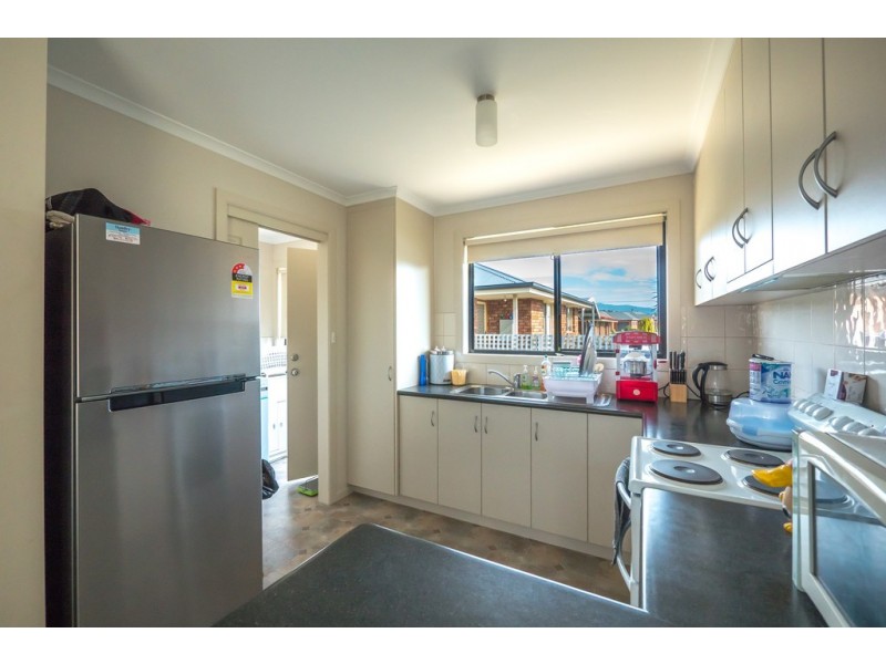 2/2 Roslyn Court, Brighton TAS 7030