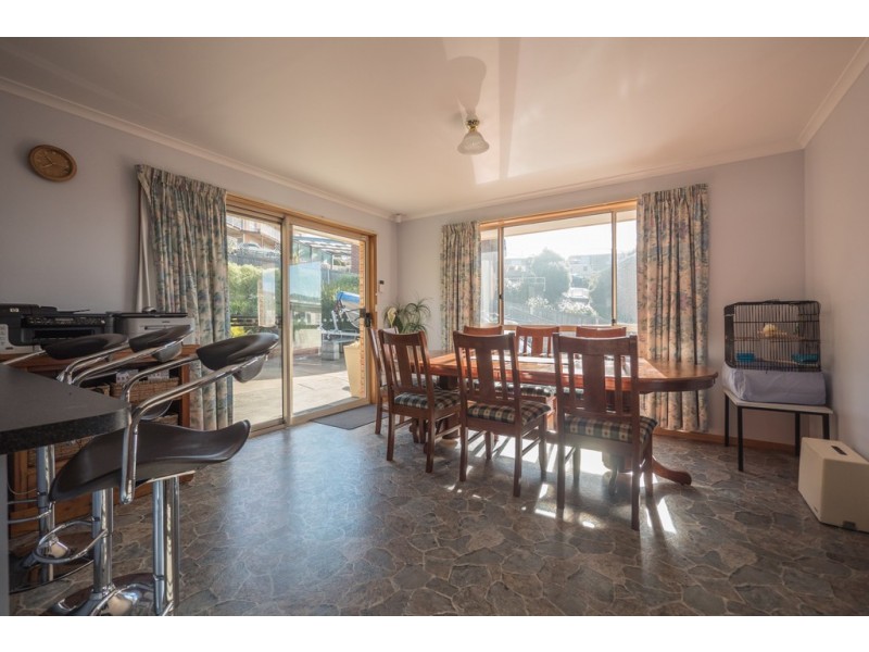 16 Rosanna Court, Claremont TAS 7011