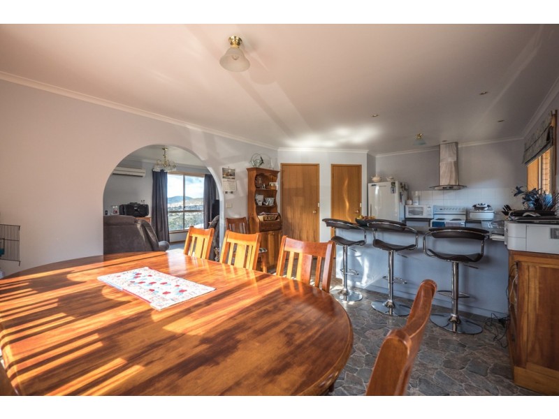 16 Rosanna Court, Claremont TAS 7011