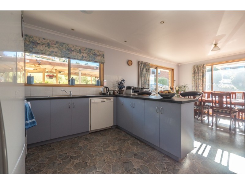 16 Rosanna Court, Claremont TAS 7011