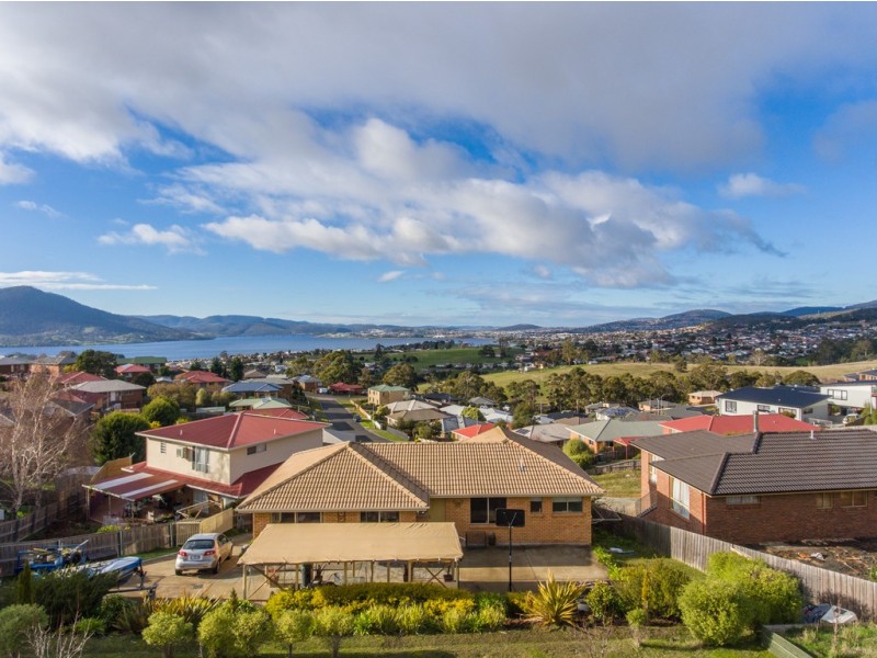 16 Rosanna Court, Claremont TAS 7011
