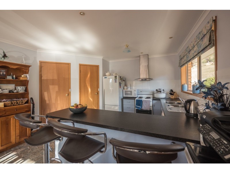 16 Rosanna Court, Claremont TAS 7011